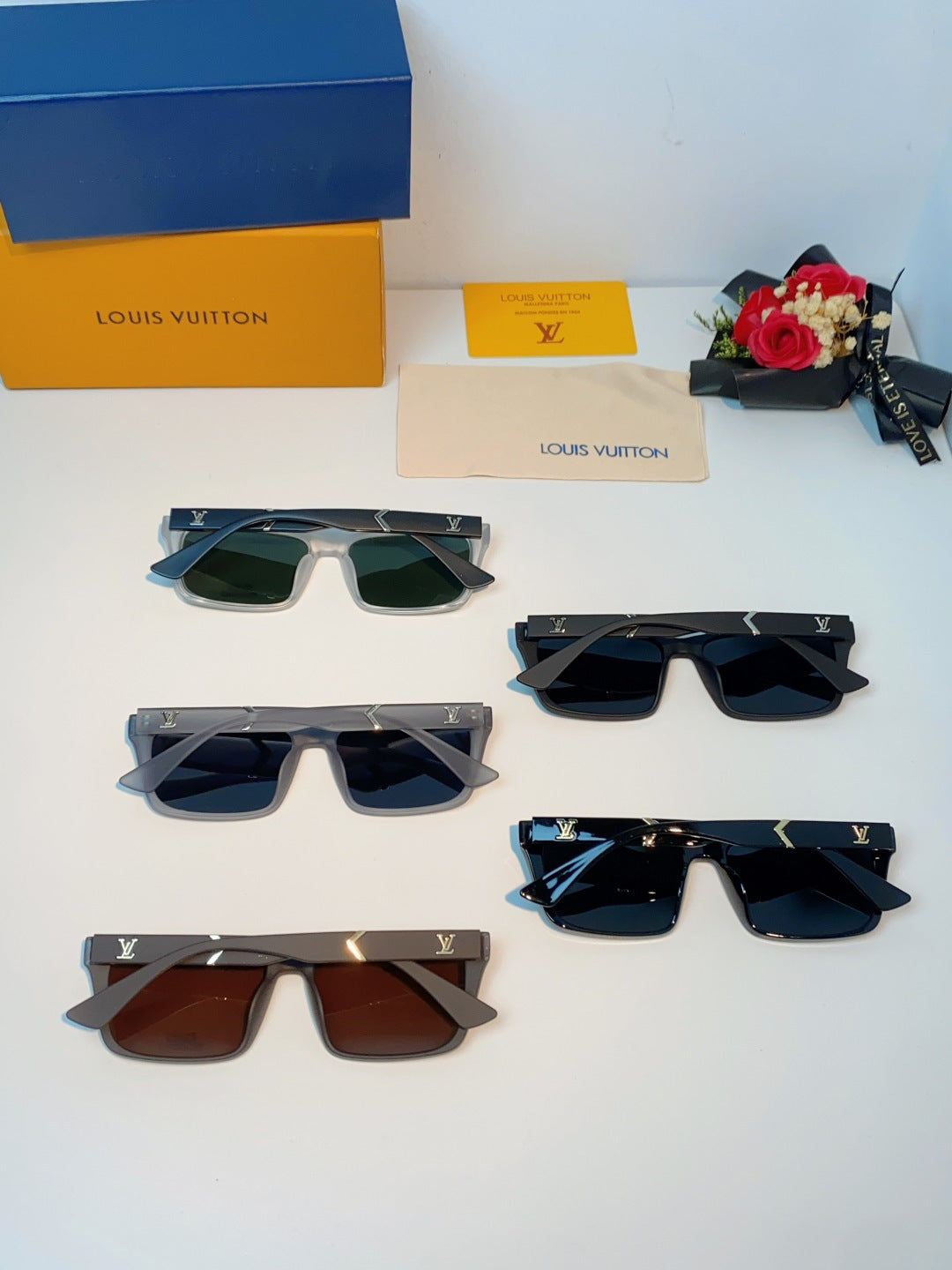 Louis Vuitton Square Black Lens Sunglasses for Men - detail image 11