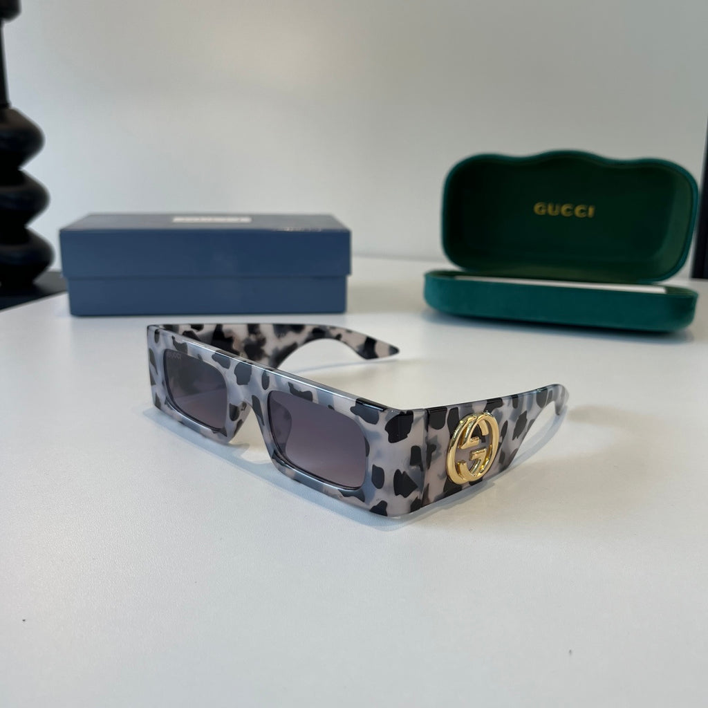 Gucci Oversized Silver Lens Sunglasses for Men & Women - 371486 - detail image 3