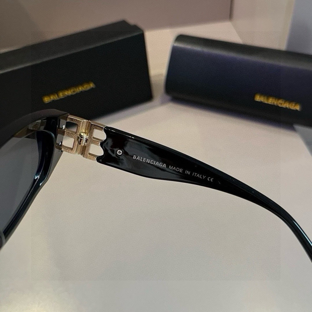 Balenciaga Rectangular Gold Lens Sunglasses for Men & Women - 372359 - detail image 5