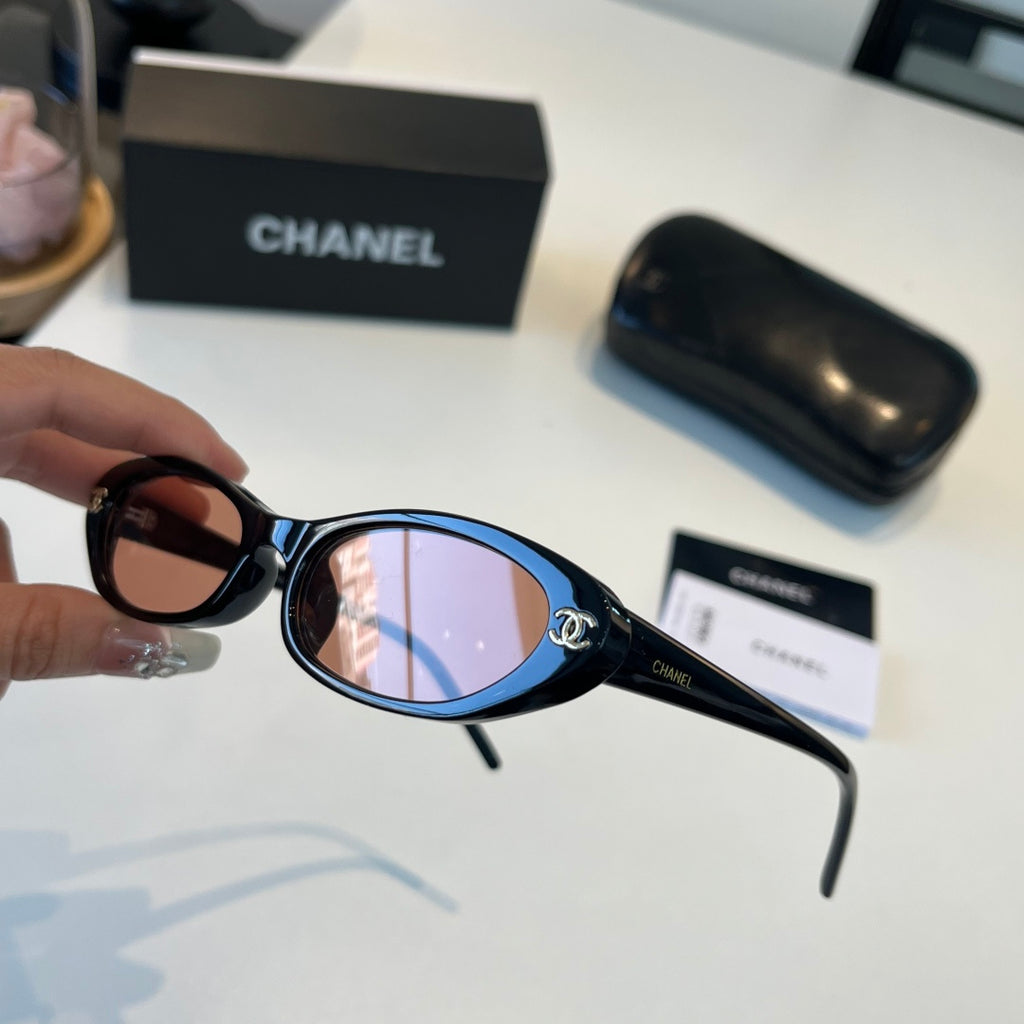 Chanel Oversized Brown Lens Sunglasses for Men & Women - 158352 - detail image 4