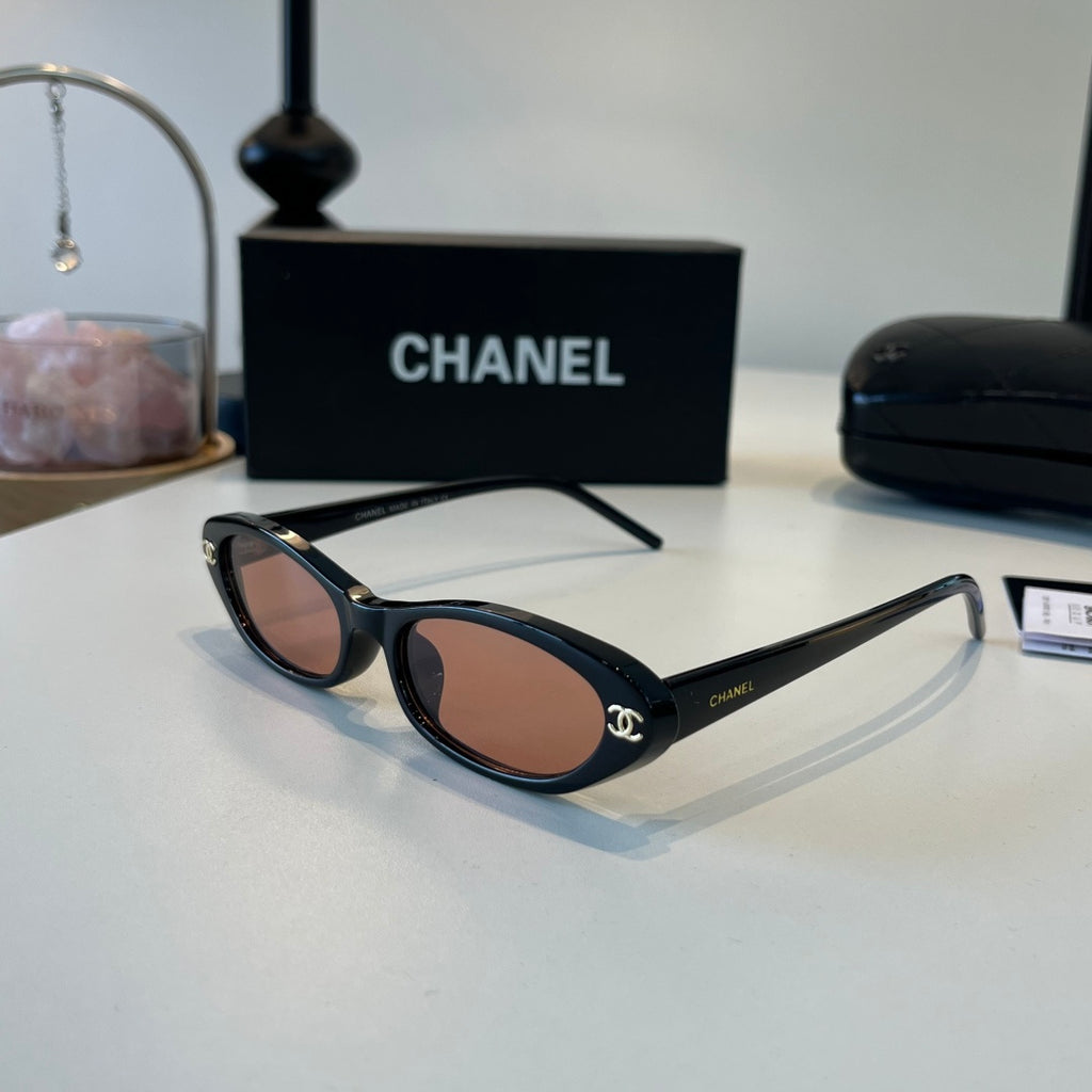 Chanel Oversized Brown Lens Sunglasses for Men & Women - 448992 - detail image 3