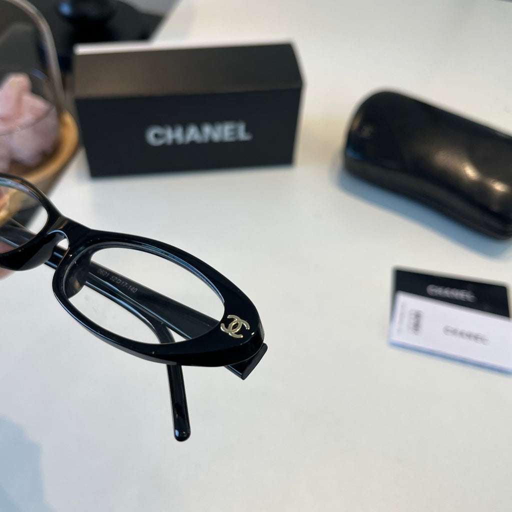 Chanel Oversized Silver Lens Sunglasses for Men & Women - 158353 - detail image 6