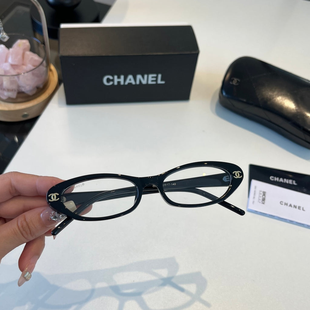 Chanel Oversized Silver Lens Sunglasses for Men & Women - 158353 - detail image 4