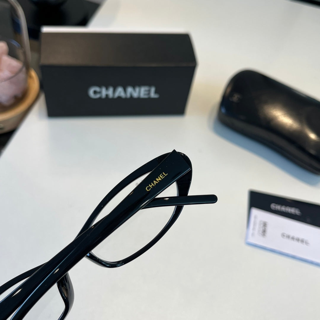 Chanel Oversized Silver Lens Sunglasses for Men & Women - 371832 - detail image 7