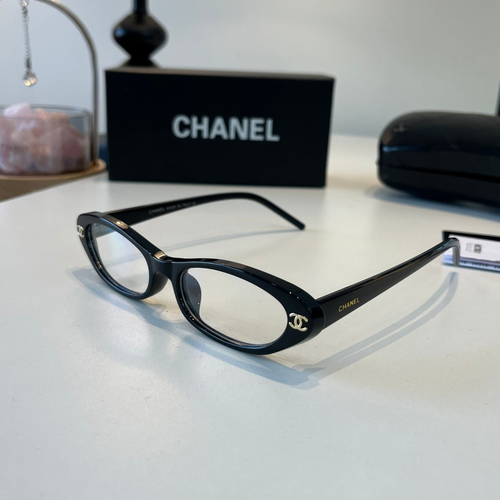 Chanel Oversized Silver Lens Sunglasses for Men & Women - 371832 - detail image 3