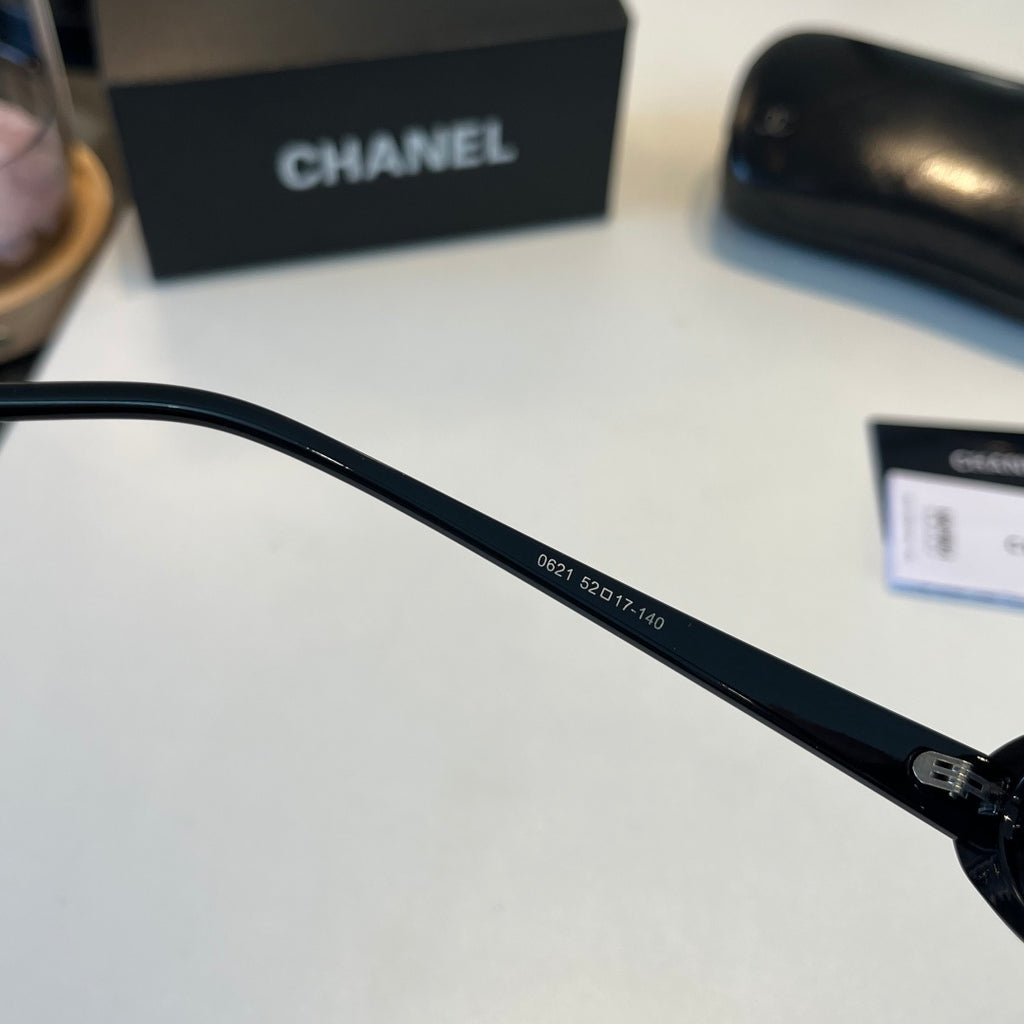 Chanel Oversized Silver Lens Sunglasses for Men & Women - 158355 - detail image 9