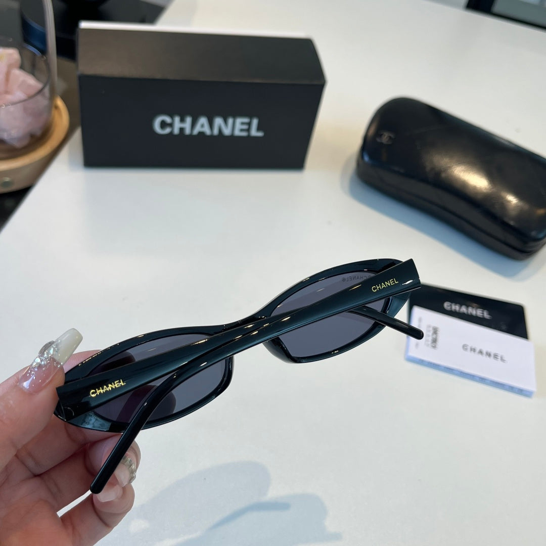 Chanel Oversized Silver Lens Sunglasses for Men & Women - 486553 - detail image 8