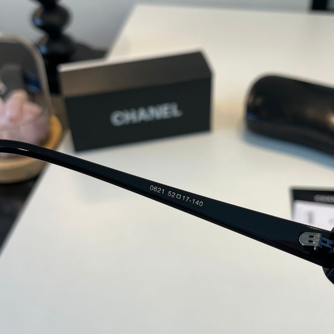 Chanel Oversized Blue Lens Sunglasses for Men & Women - 158356 - detail image 9
