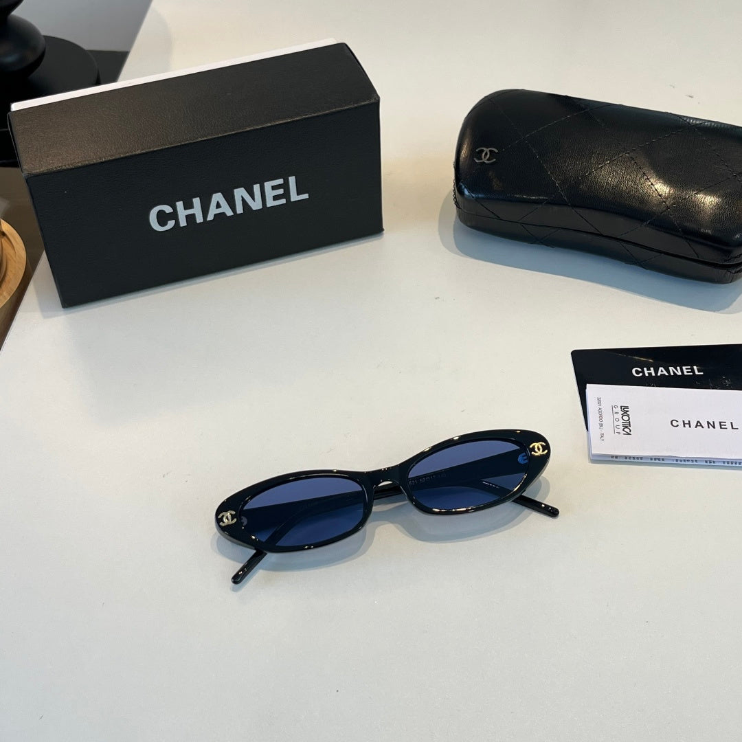 Chanel Oversized Blue Lens Sunglasses for Men & Women - 158356 - detail image 4