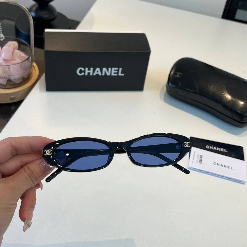 Chanel Oversized Blue Lens Sunglasses for Men & Women - 371835 - detail image 5