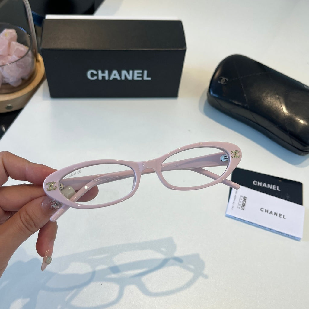 Chanel Oversized Silver Lens Sunglasses for Men & Women - 448997 - detail image 4