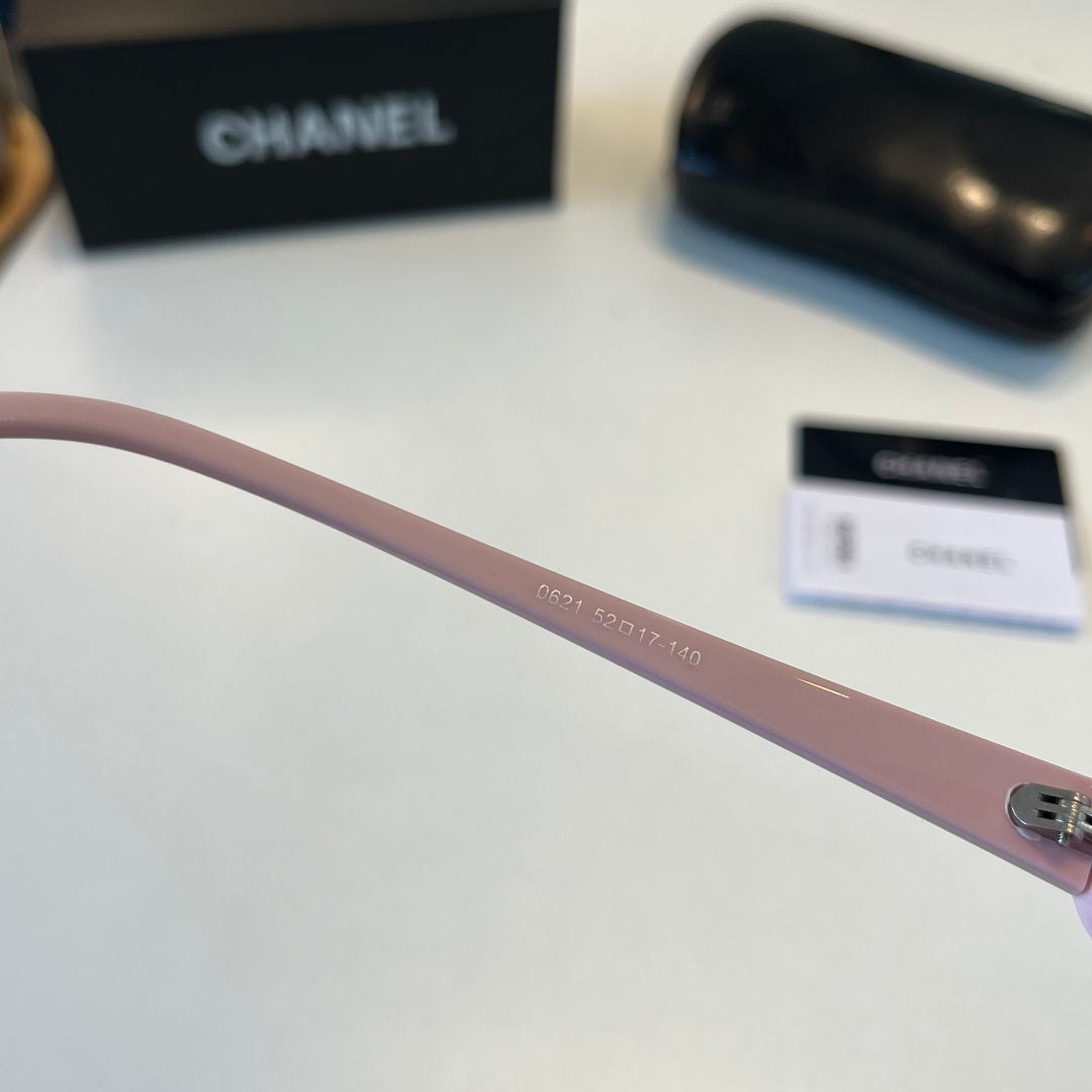 Chanel Oversized Silver Lens Sunglasses for Men & Women - 448997 - detail image 9