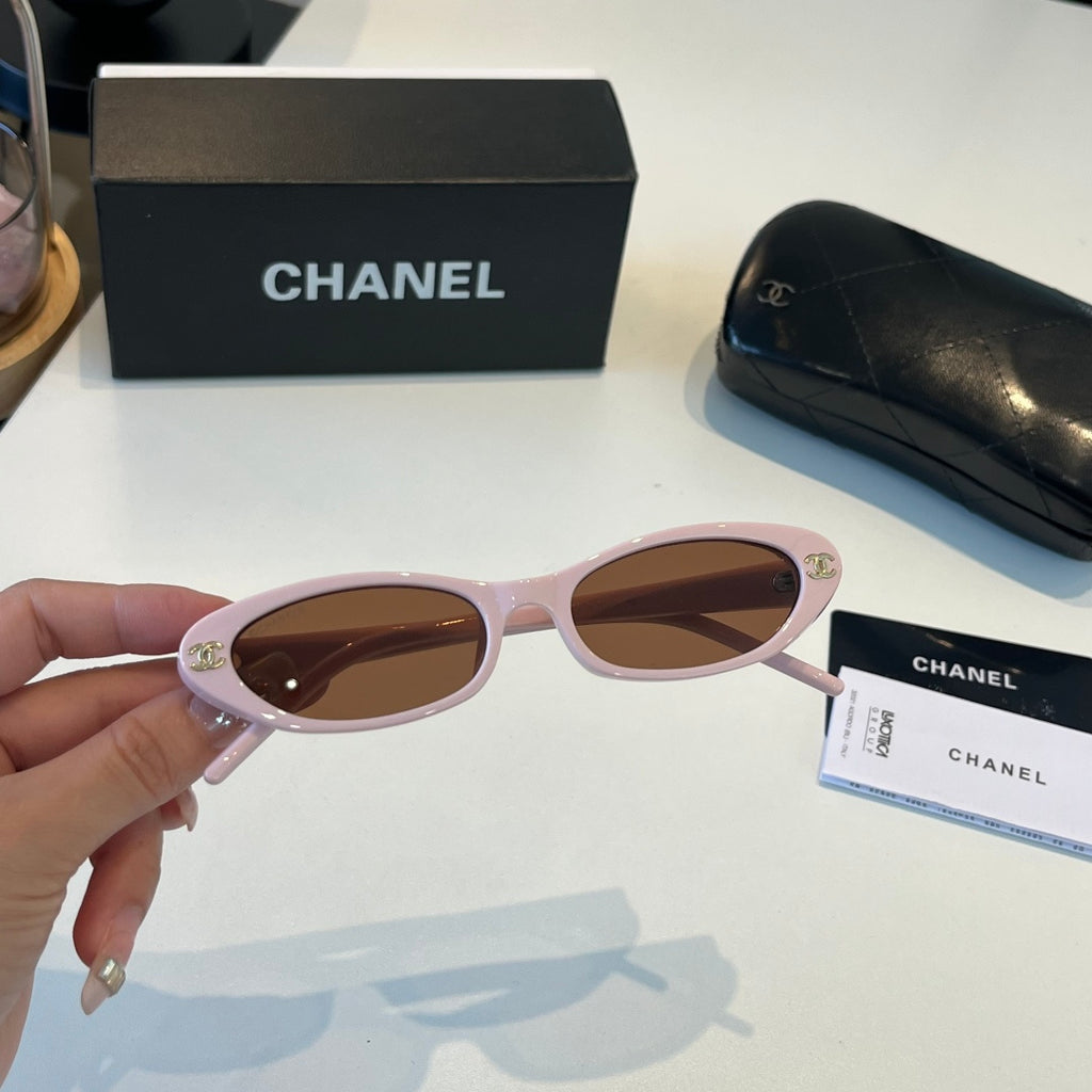 Chanel Oversized Silver Lens Sunglasses for Men & Women - 448998 - detail image 4