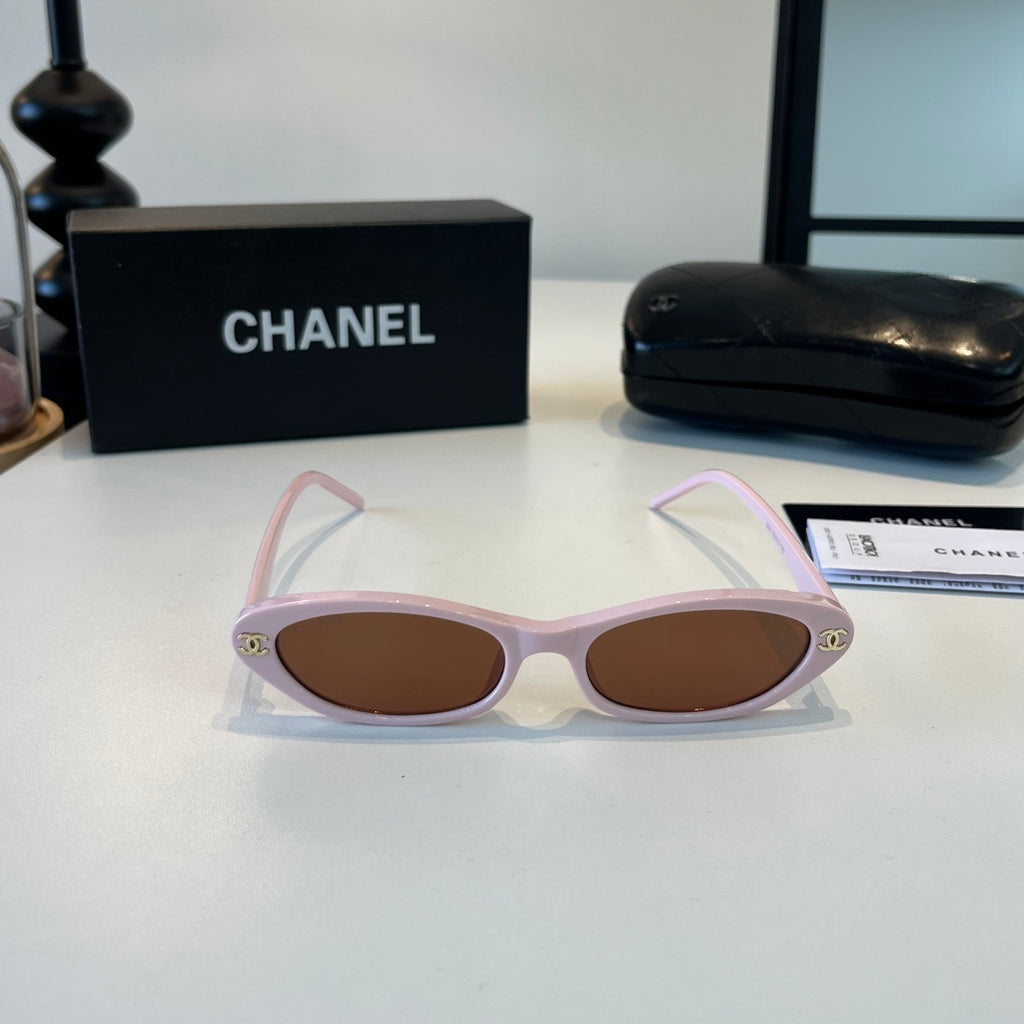 Chanel Oversized Silver Lens Sunglasses for Men & Women - 371837 - detail image 2