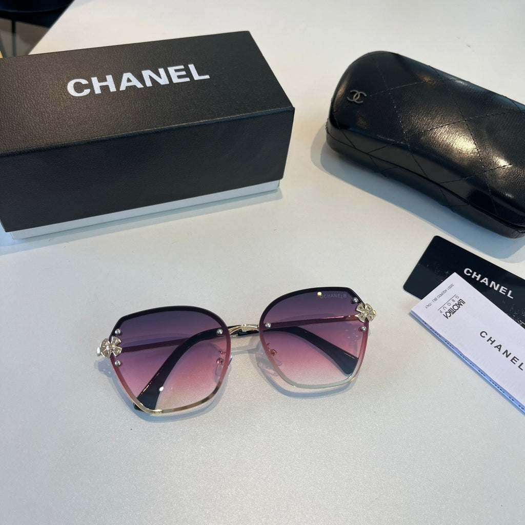 Chanel Oversized Silver Lens Sunglasses for Men & Women - 158359 - detail image 5