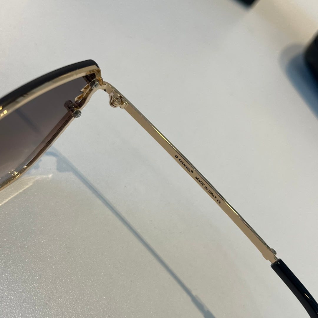 Chanel Oversized Silver Lens Sunglasses for Men & Women - 158360 - detail image 10