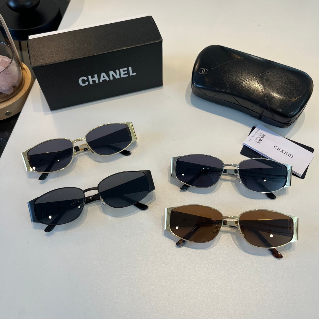 Chanel Oversized Silver Lens Sunglasses for Men & Women - 486561 - detail image 10