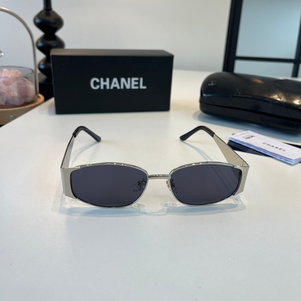 Chanel Oversized Silver Lens Sunglasses for Men & Women - 158362 - detail image 2