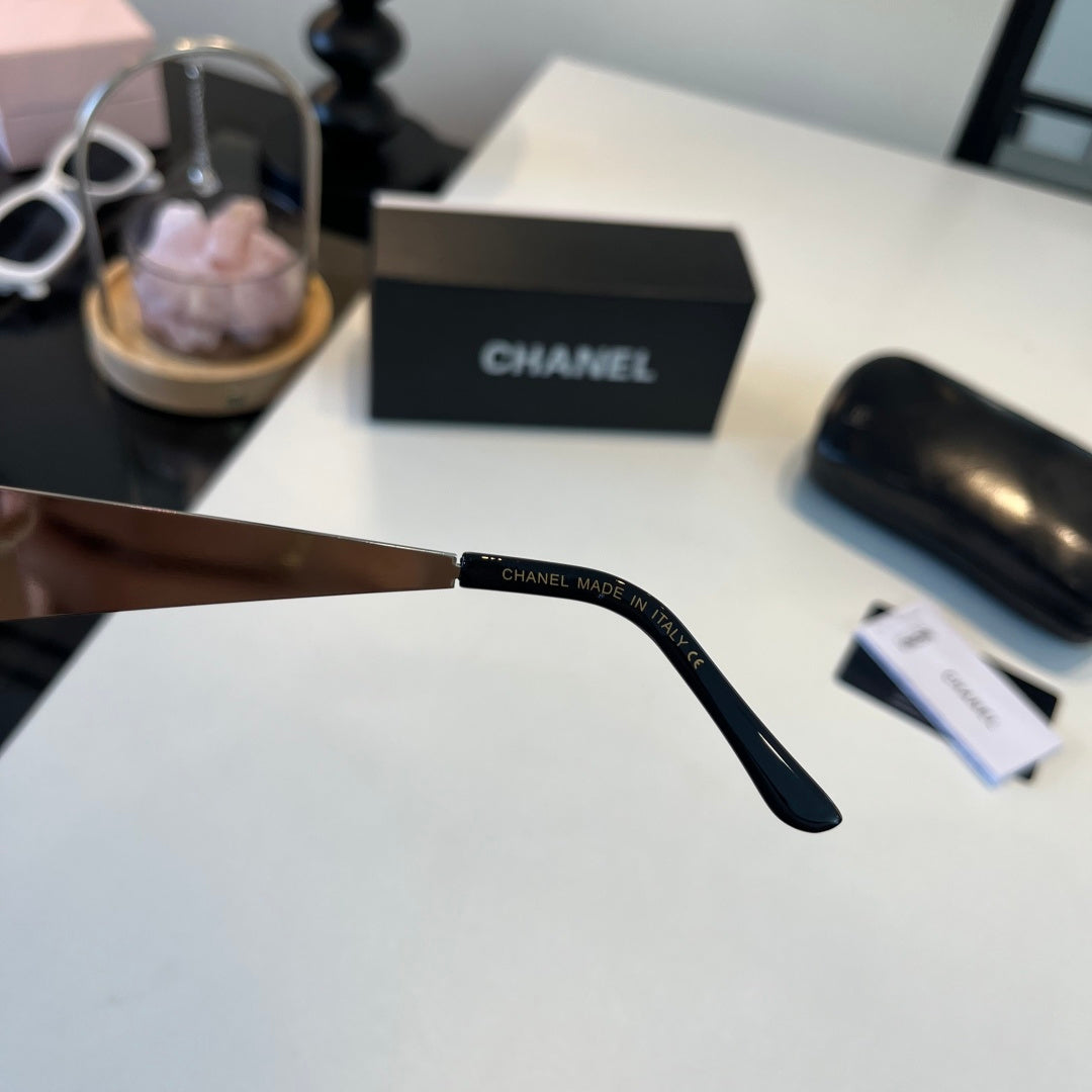 Chanel Oversized Silver Lens Sunglasses for Men & Women - 158362 - detail image 8