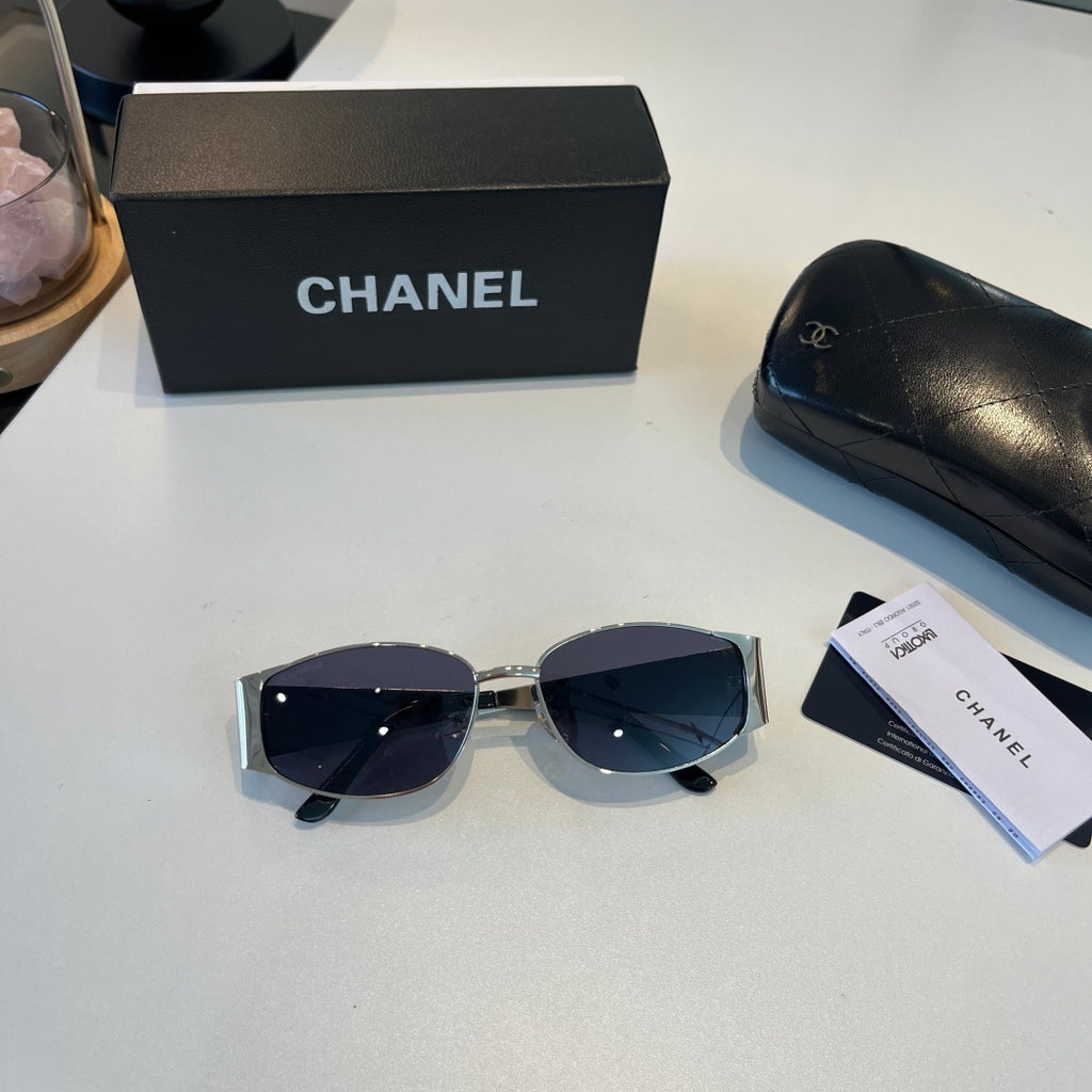 Chanel Oversized Silver Lens Sunglasses for Men & Women - 371838 - detail image 4