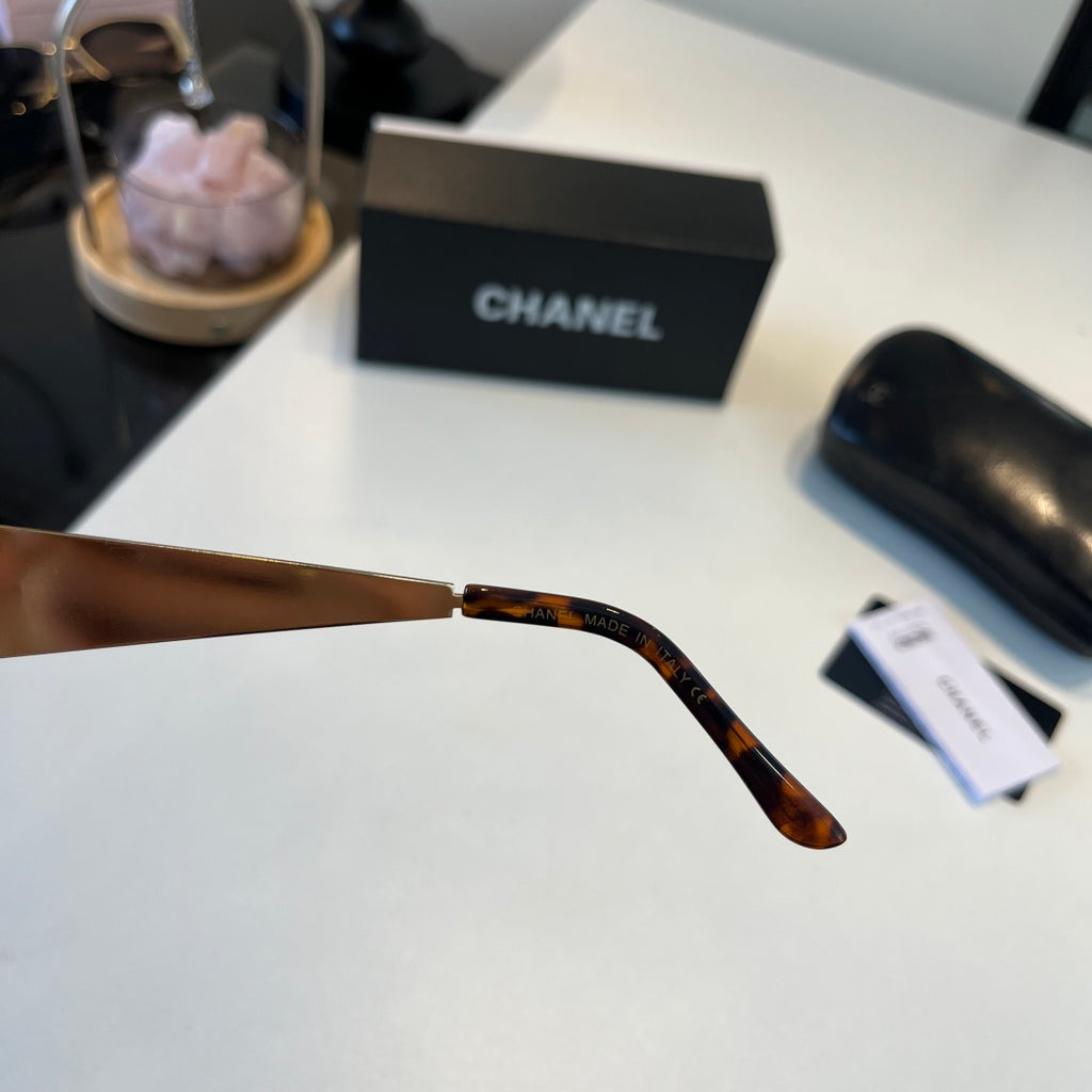 Chanel Oversized Brown Lens Sunglasses for Men & Women - 449000 - detail image 8