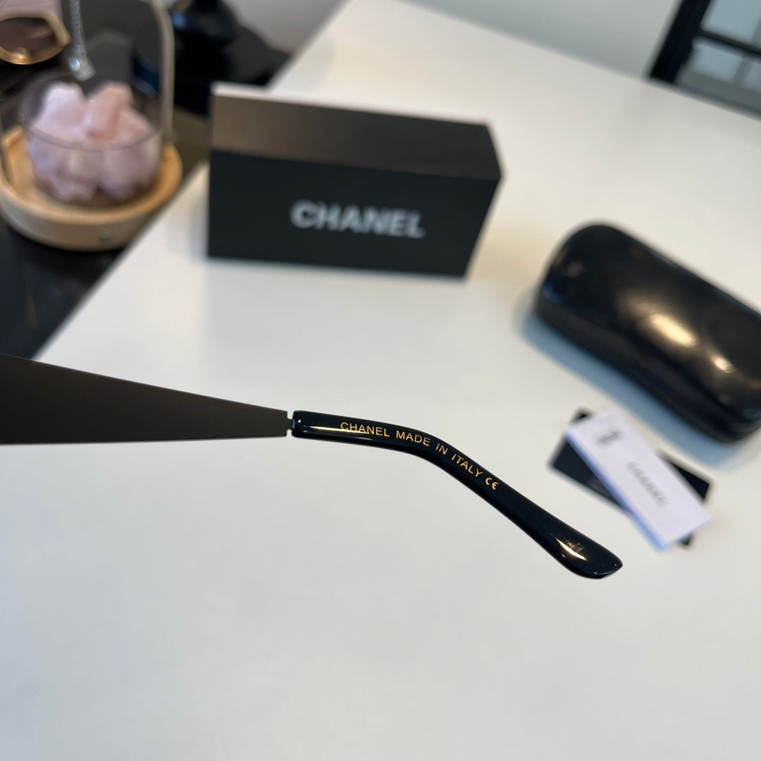 Chanel Oversized Silver Lens Sunglasses for Men & Women - 158363 - detail image 9