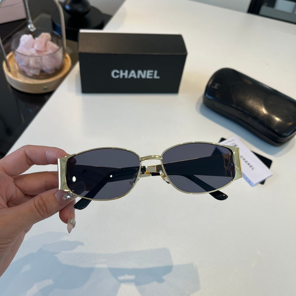 Chanel Oversized Silver Lens Sunglasses for Men & Women - 158365 - detail image 5