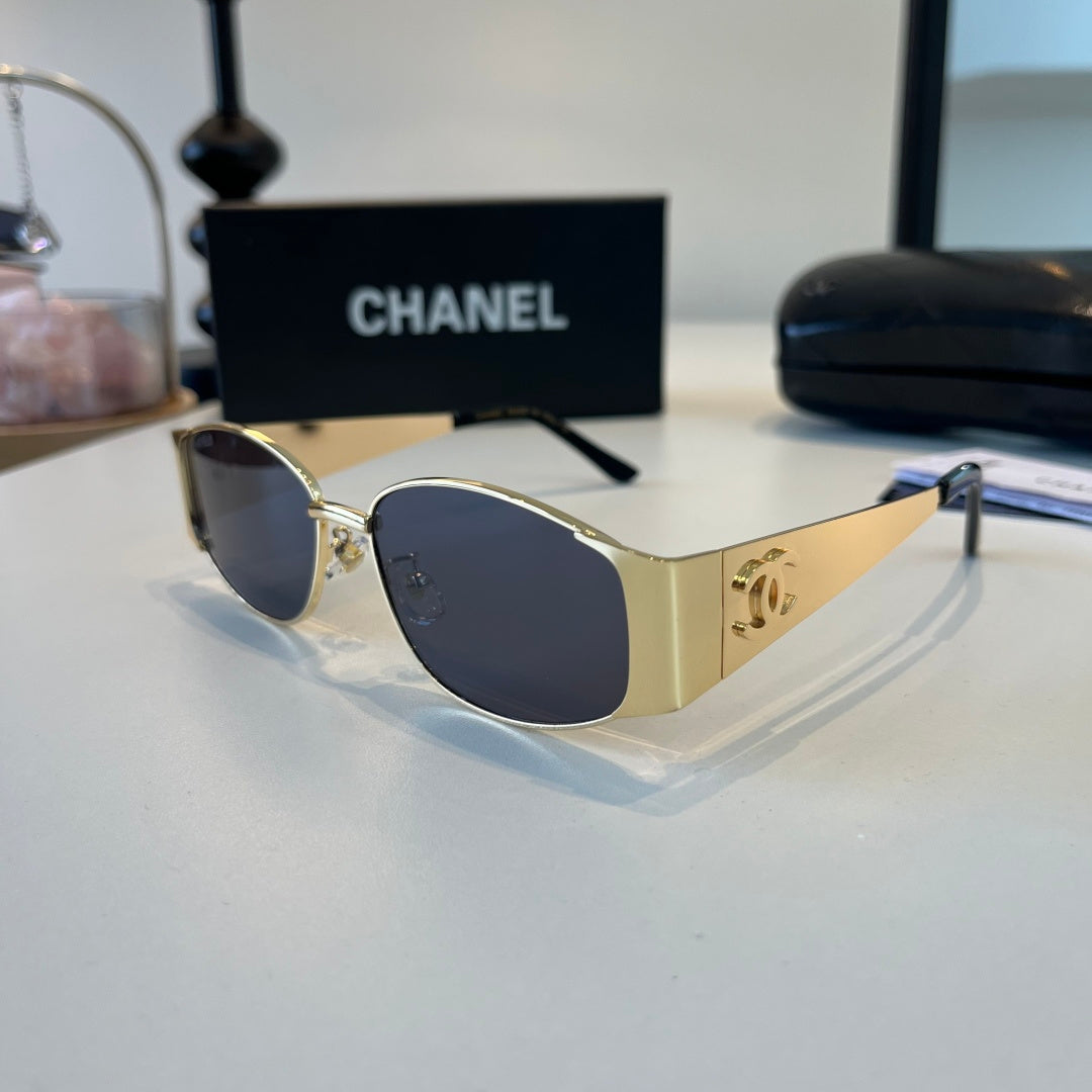 Chanel Oversized Silver Lens Sunglasses for Men & Women - 158365 - detail image 3
