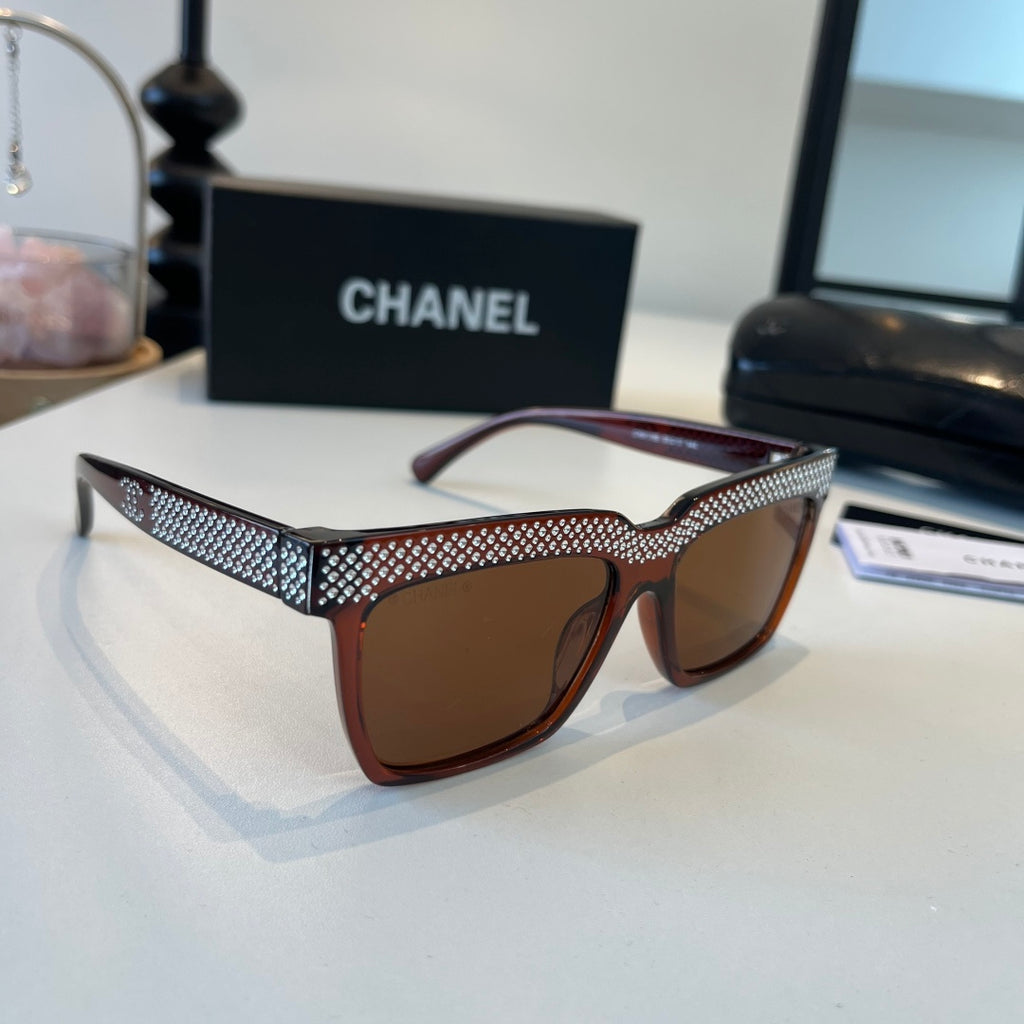 Chanel Fashion Black Lens Sunglasses for Men & Women - 158366