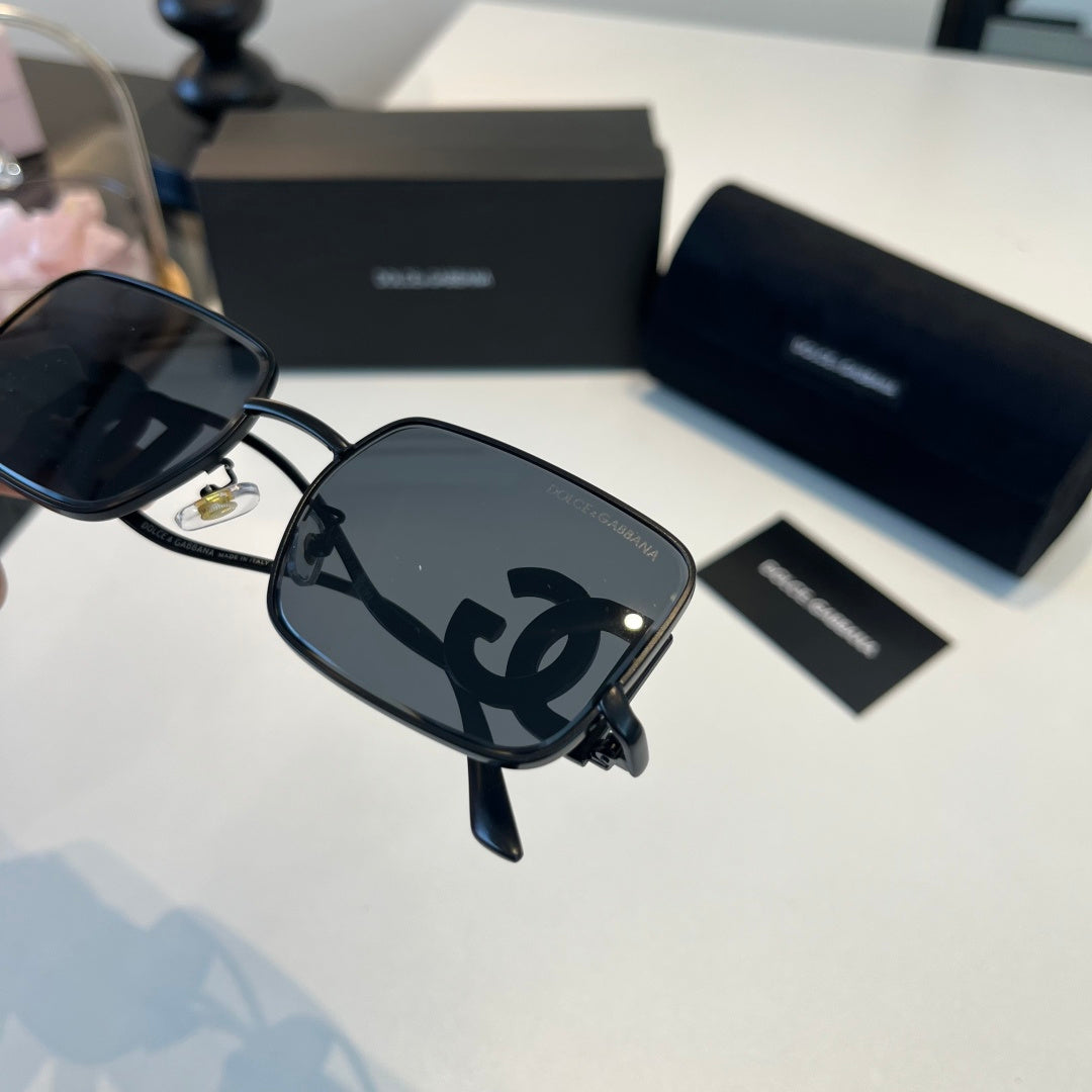 Dolce & Gabbana Fashion Black Lens Sunglasses for Men & Women - detail image 5