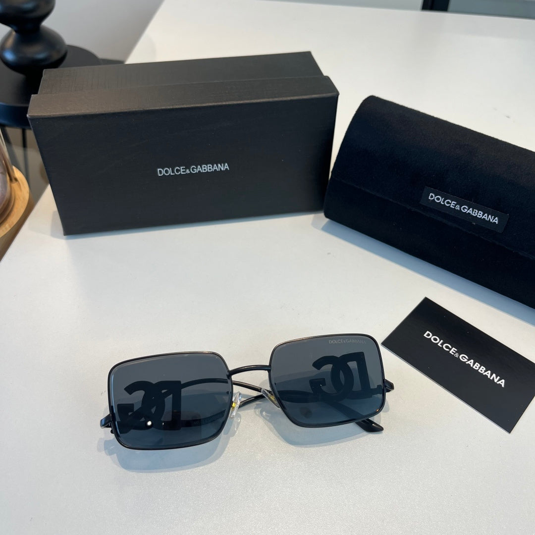 Dolce & Gabbana Fashion Black Lens Sunglasses for Men & Women - detail image 4