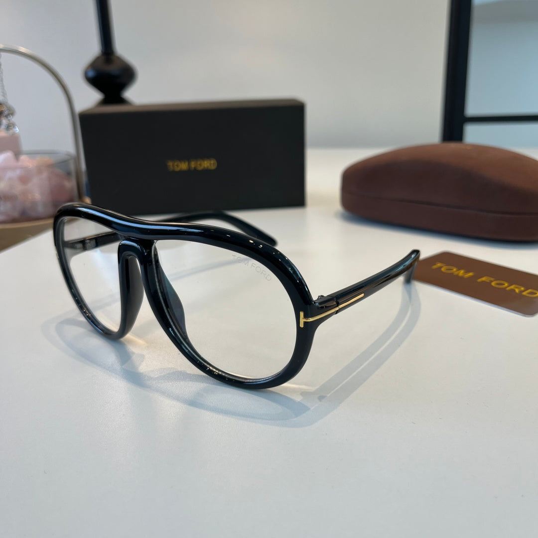 Tom Ford Fashion Silver Lens Sunglasses for Men & Women - detail image 3