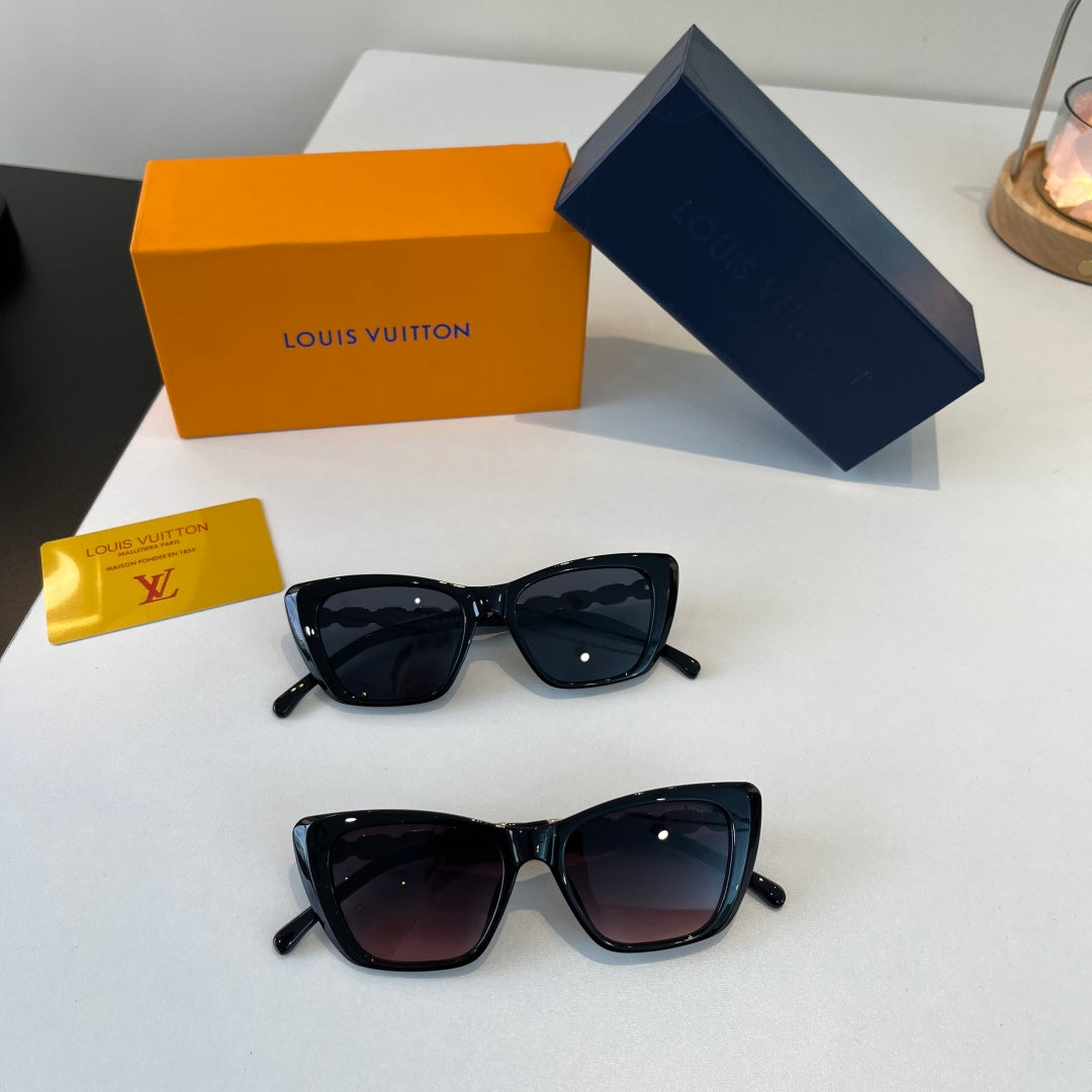 Louis Vuitton Cat-Eye Silver Lens Sunglasses for Women - 398076 - detail image 12