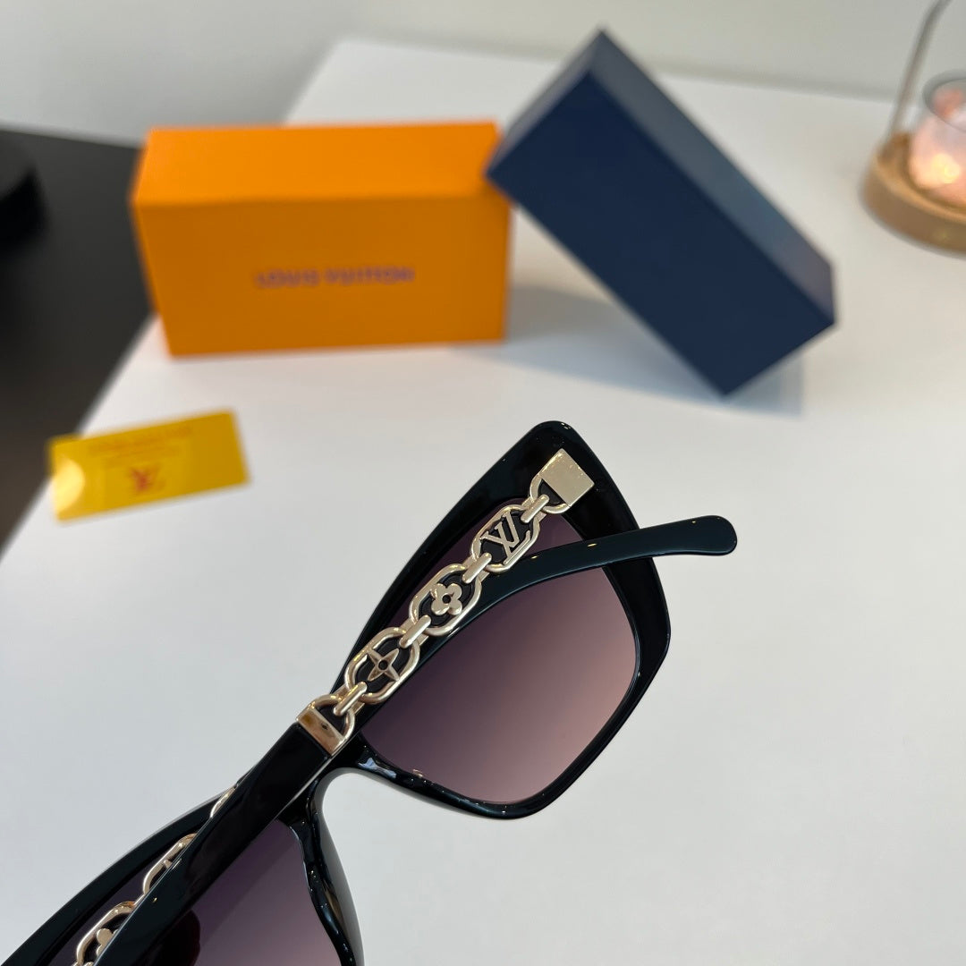 Louis Vuitton Cat-Eye Silver Lens Sunglasses for Women - 414779 - detail image 6