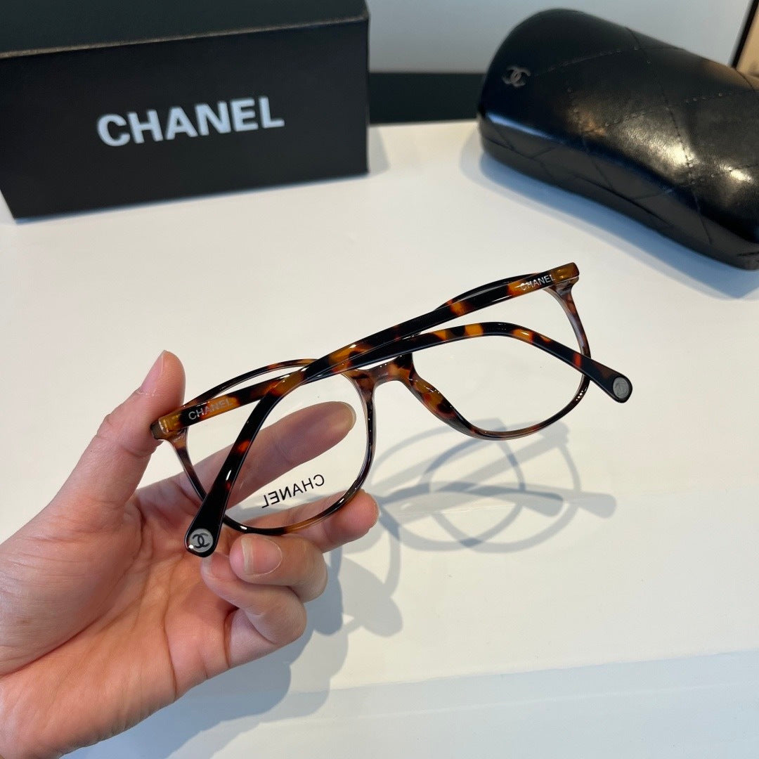Chanel Oversized Black Lens Sunglasses for Men & Women - 371765 - detail image 11