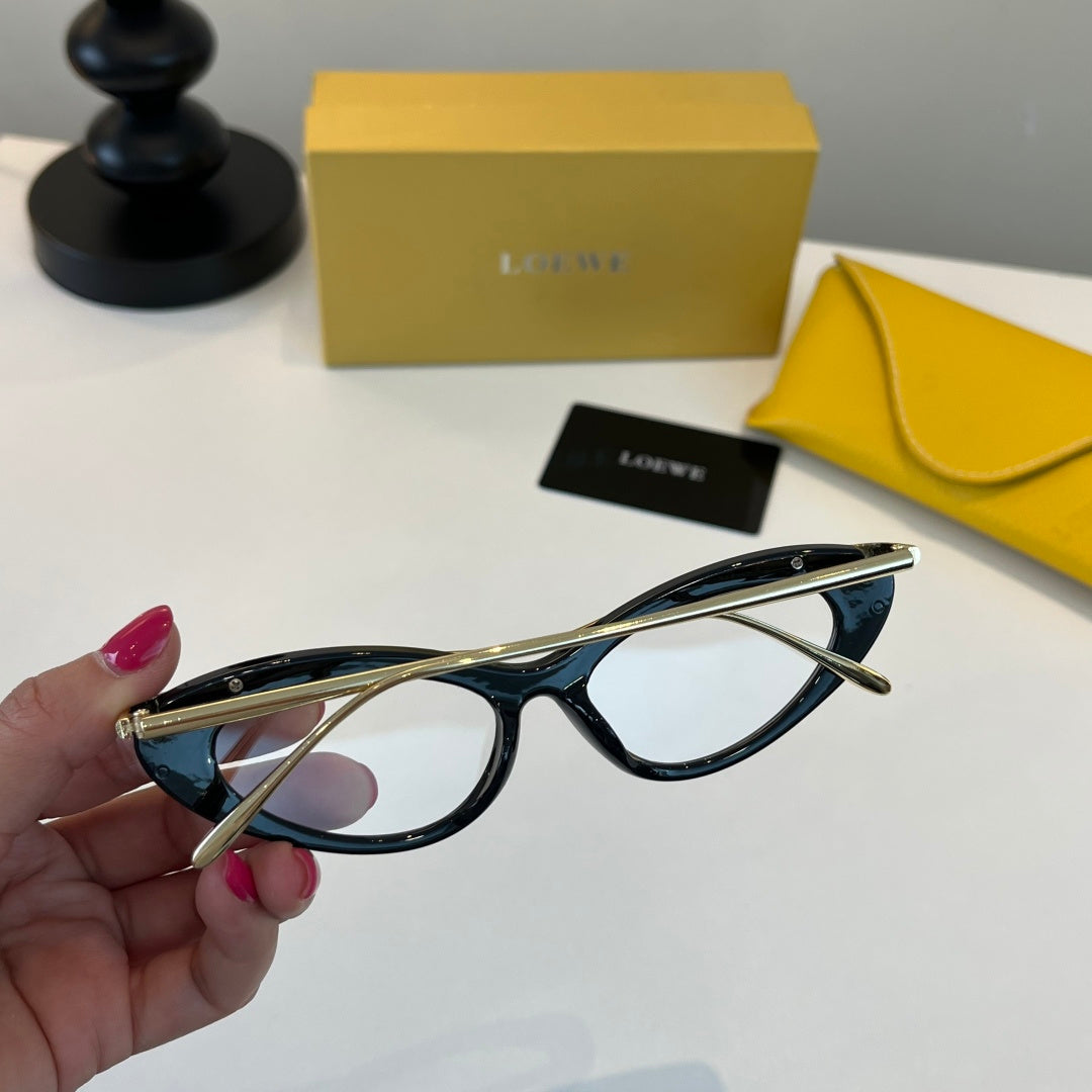 Loewe Cat-Eye Silver Lens Sunglasses for Men & Women - 358834 - detail image 7
