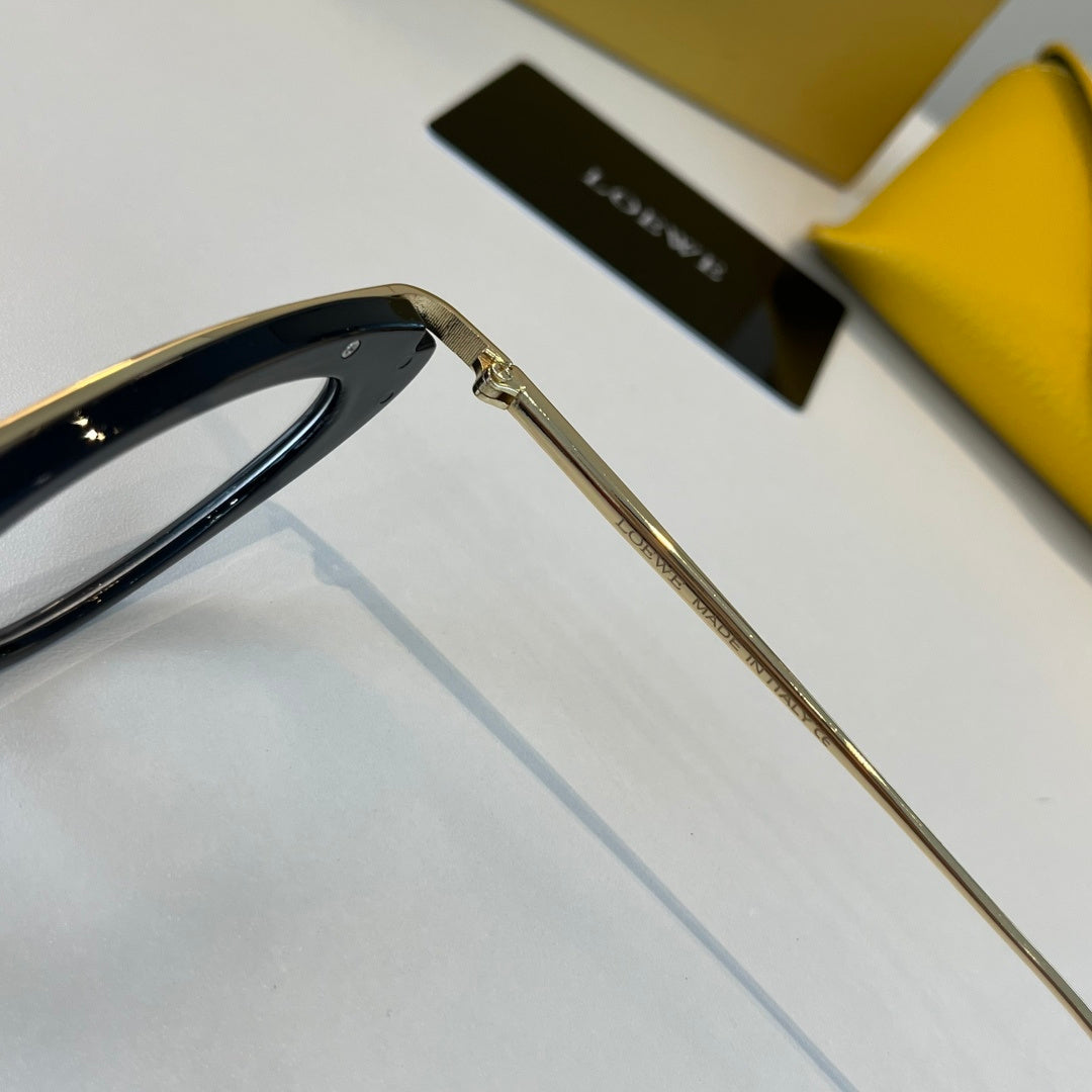 Loewe Cat-Eye Silver Lens Sunglasses for Men & Women - 449894 - detail image 9