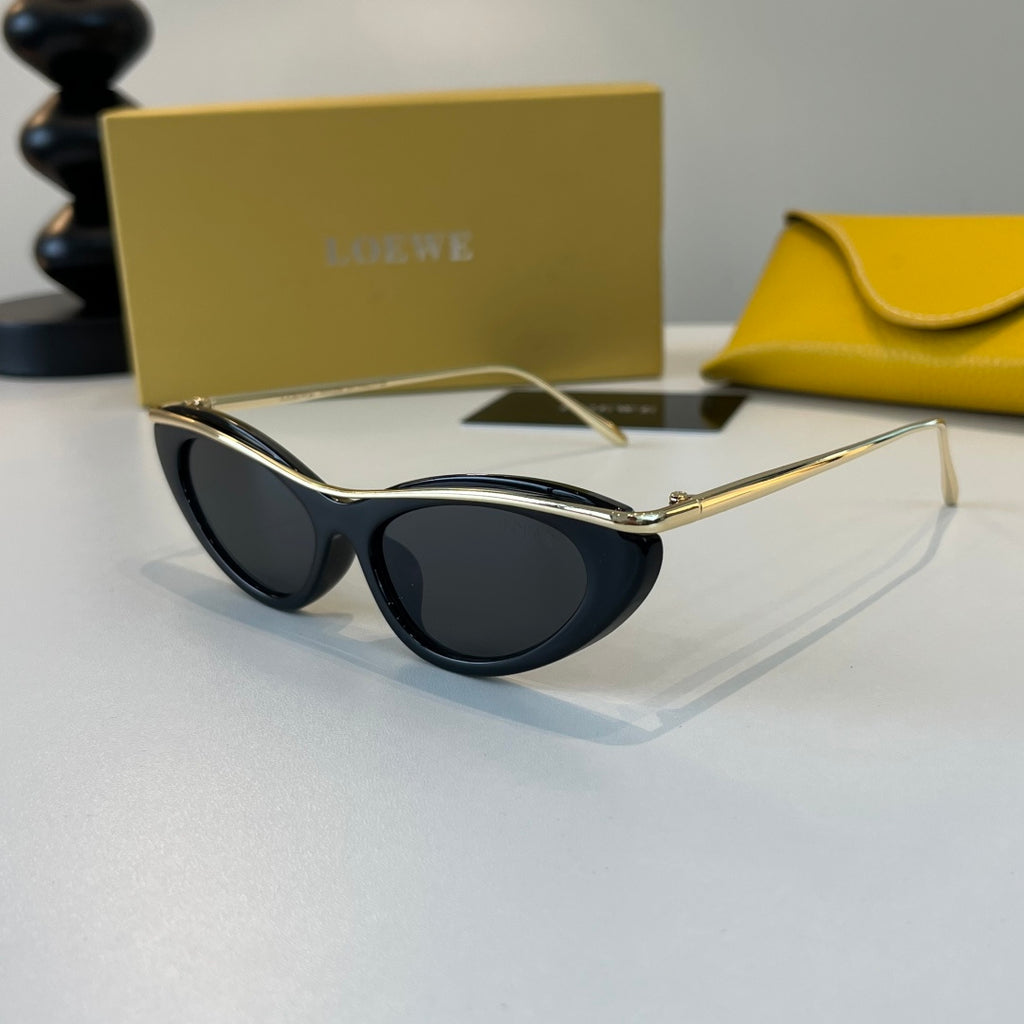 Loewe Cat-Eye Silver Lens Sunglasses for Men & Women - 399338 - detail image 3
