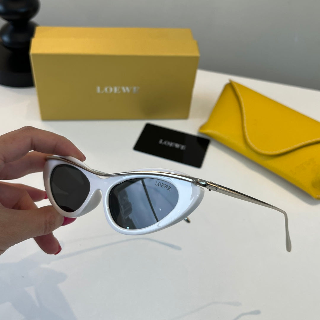 Loewe Cat-Eye Silver Lens Sunglasses for Men & Women - 358837 - detail image 6
