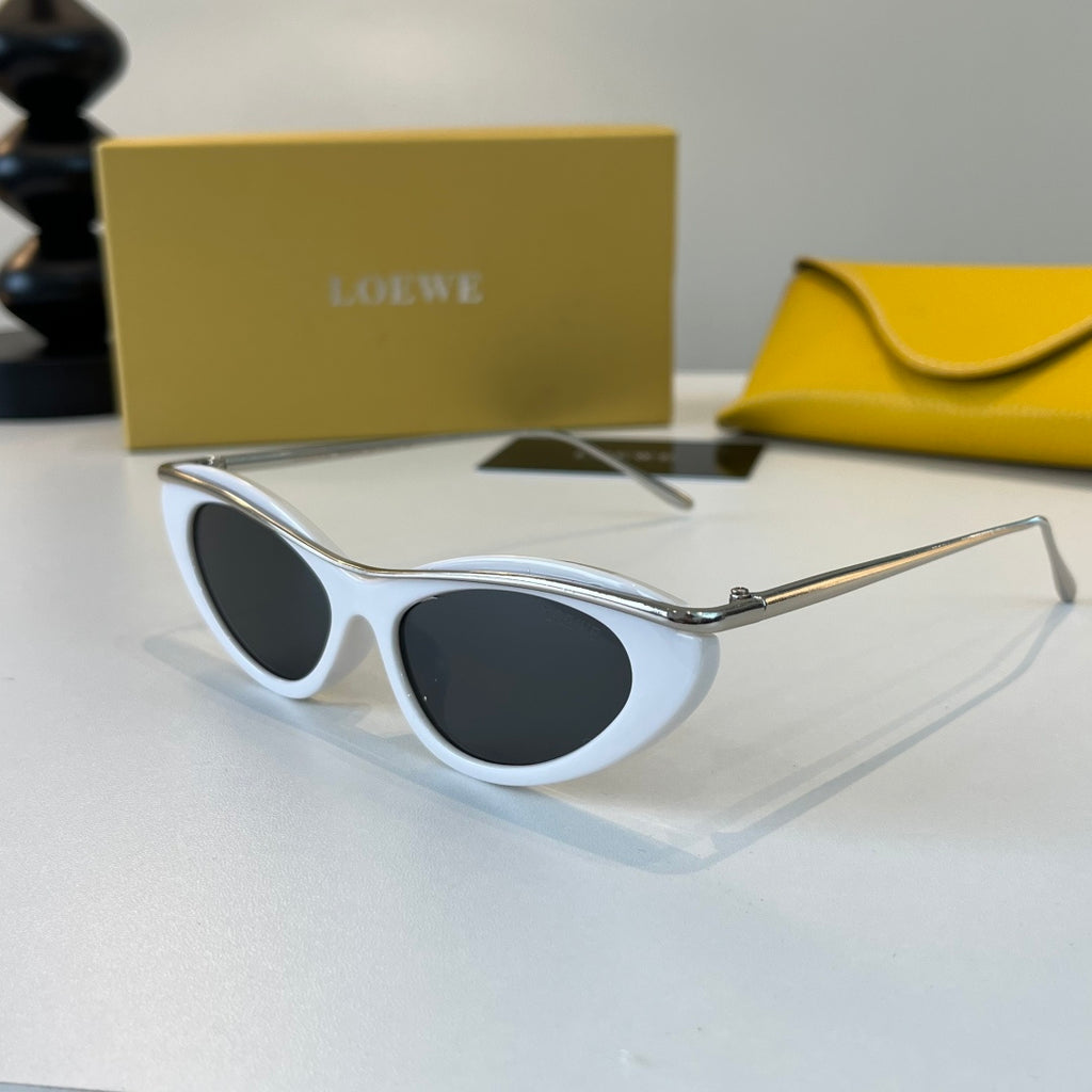 Loewe Cat-Eye Silver Lens Sunglasses for Men & Women - 449897 - detail image 3