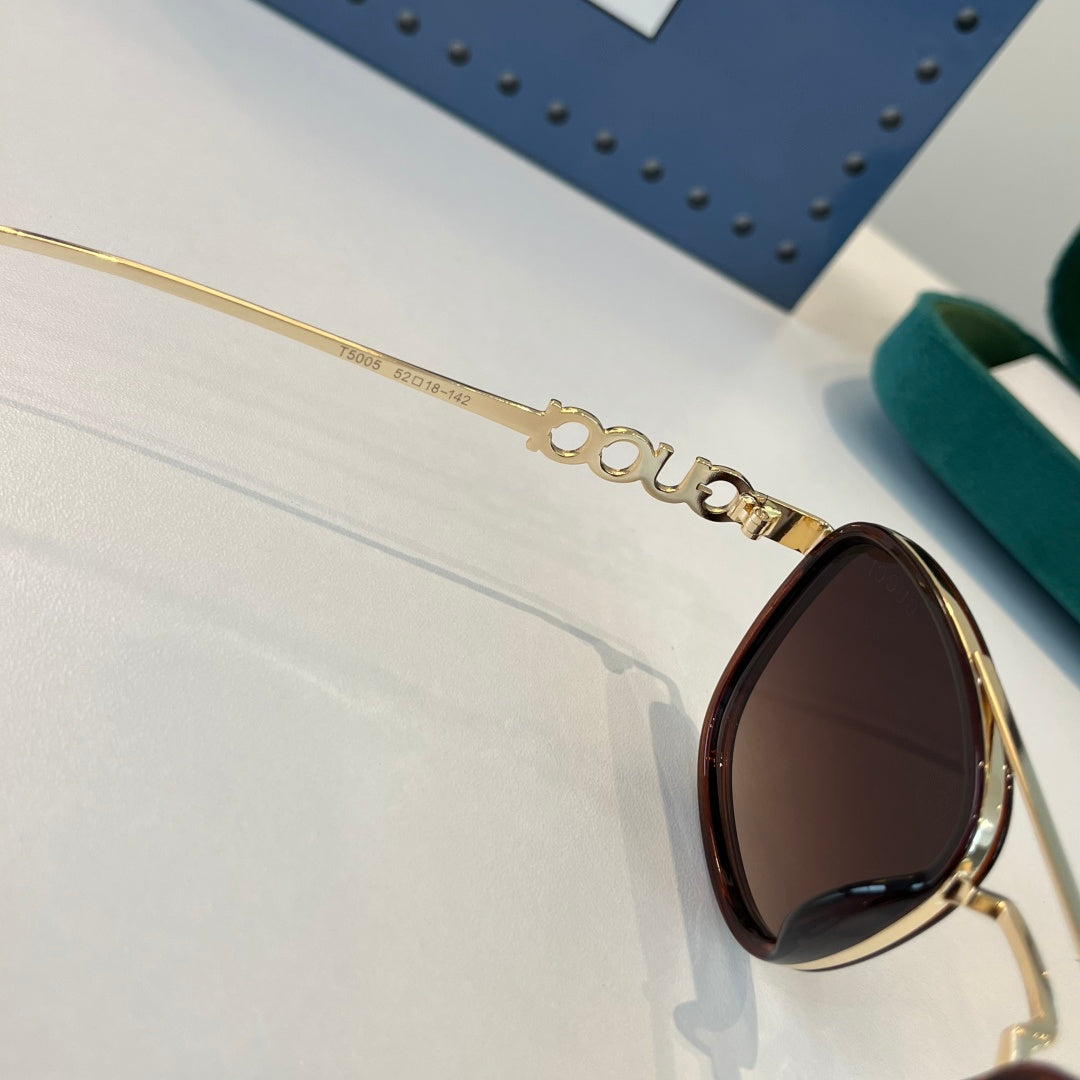 Gucci Oversized Red Lens Sunglasses for Men & Women - 357778 - detail image 10