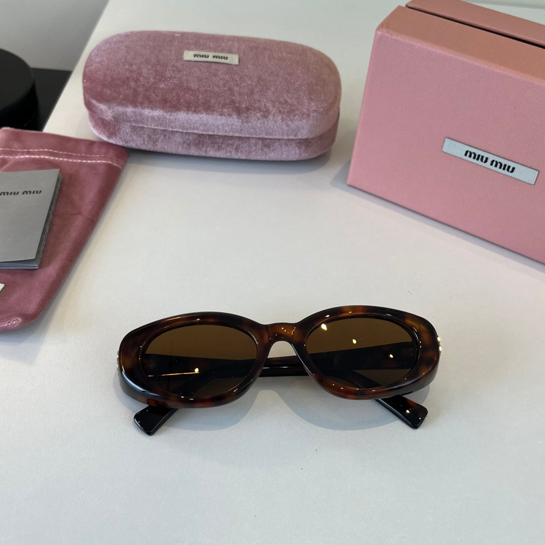 Miu Miu Cat-Eye Black Lens Sunglasses for Men & Women - 466072 - detail image 4