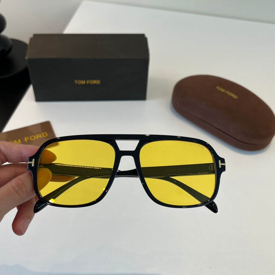Tom Ford Fashion Yellow Lens Sunglasses for Men & Women - detail image 5