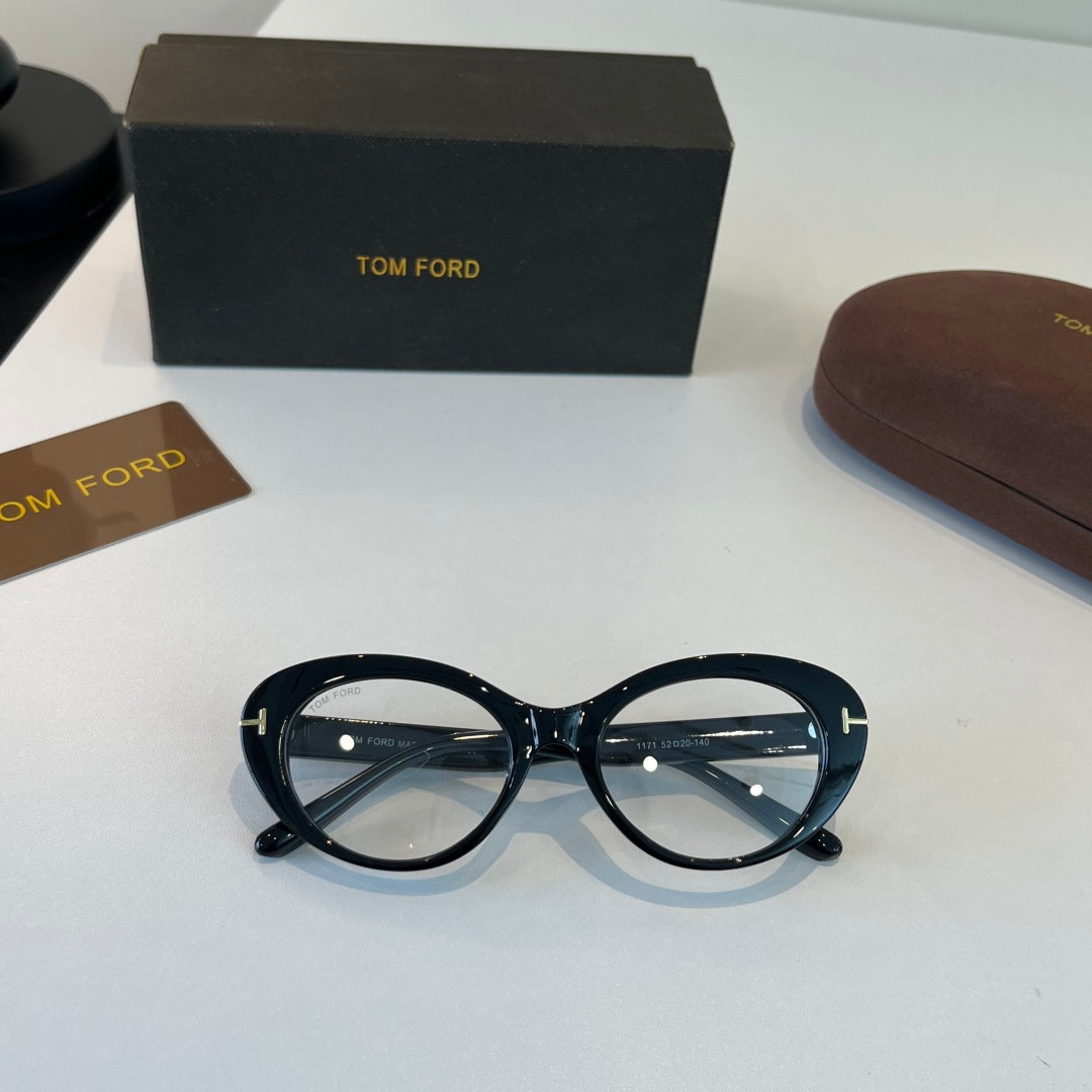 Tom Ford Fashion Silver Lens Sunglasses for Men & Women - 466331 - detail image 5