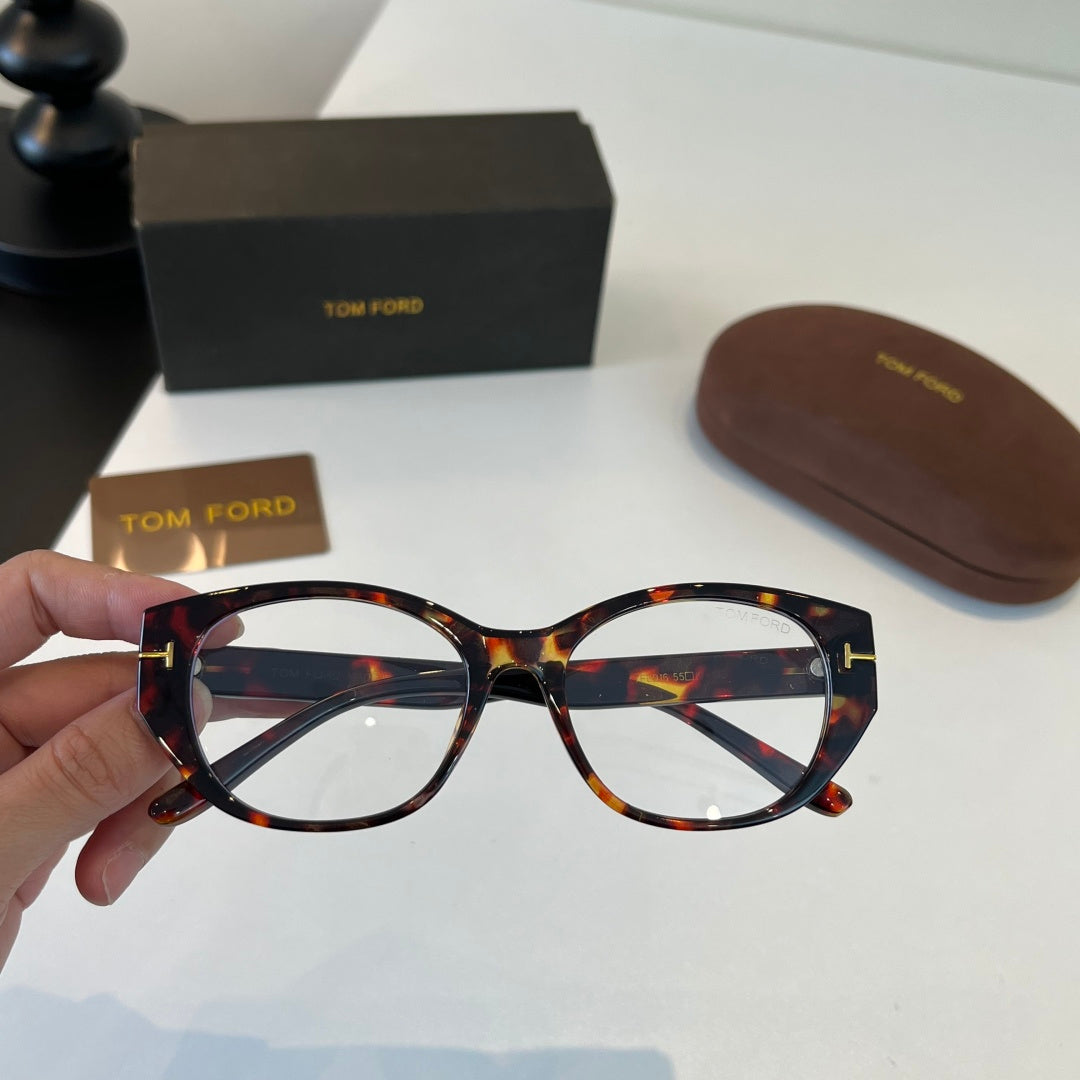 Tom Ford Fashion Silver Lens Sunglasses for Men & Women - 383100 - detail image 6