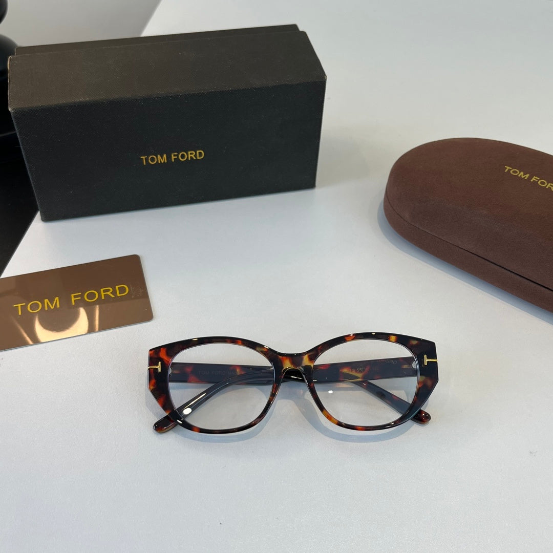 Tom Ford Fashion Silver Lens Sunglasses for Men & Women - 383100 - detail image 5