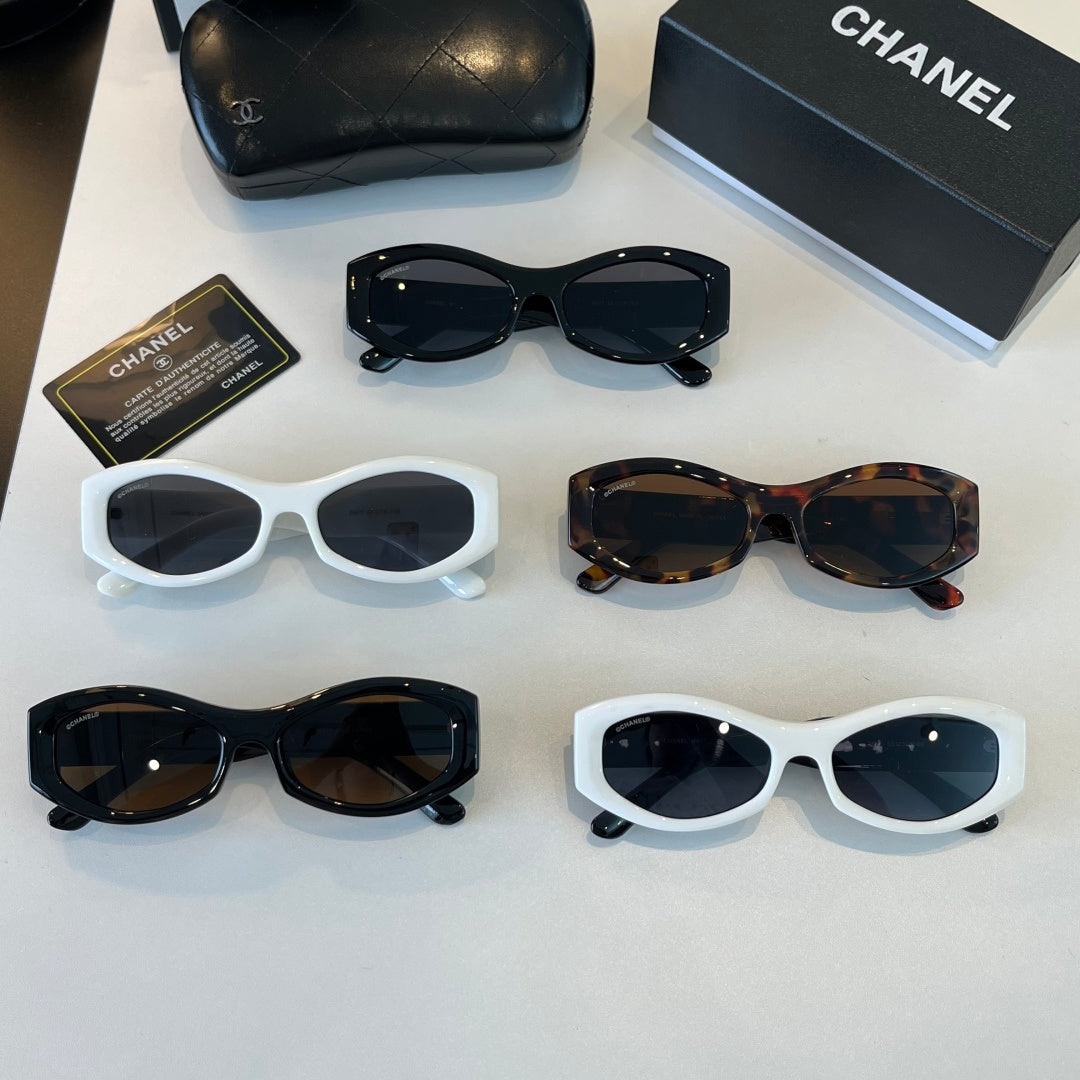 Chanel Oversized Silver Lens Sunglasses for Men & Women - 415294 - detail image 10