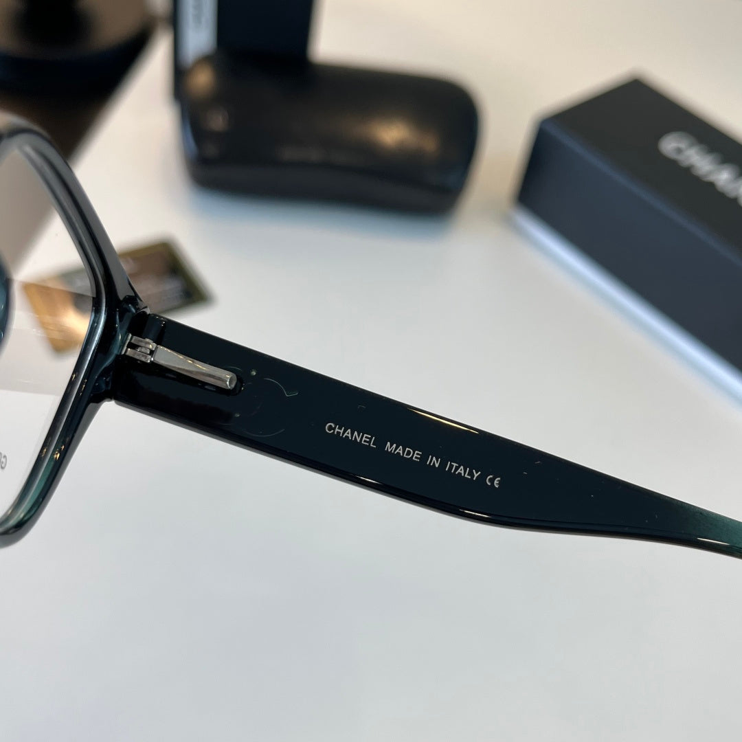 Chanel Oversized Silver Lens Sunglasses for Men & Women - 415300 - detail image 10