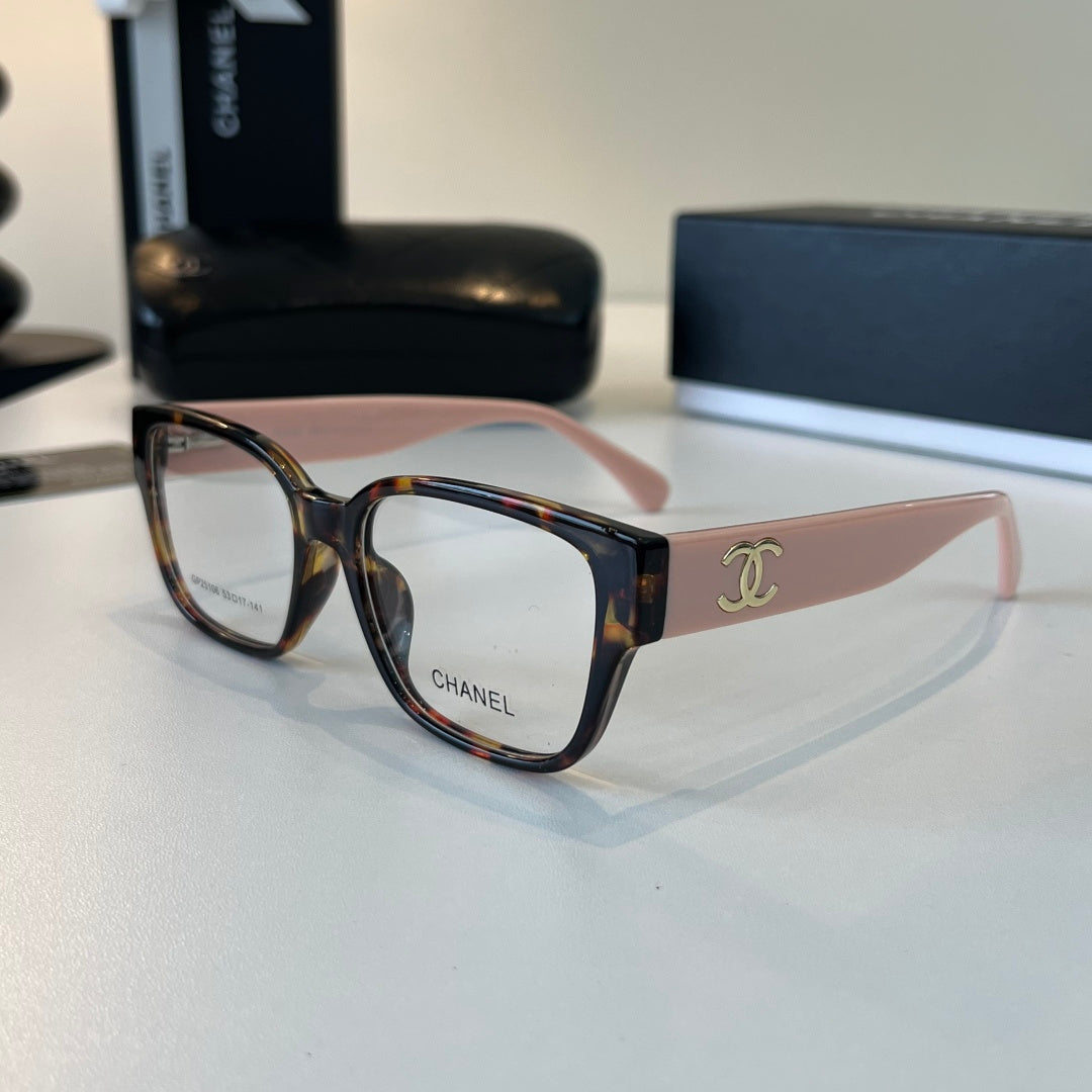 Chanel Oversized Silver Lens Sunglasses for Men & Women - 415302 - detail image 3