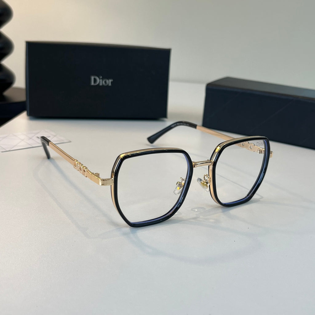 Dior Fashion Silver Lens Sunglasses for Men & Women - 486893